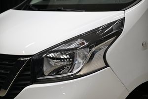 Nissan NV300 bild 2