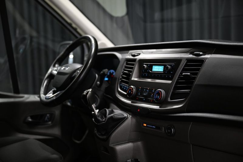 Ford Transit bild 26