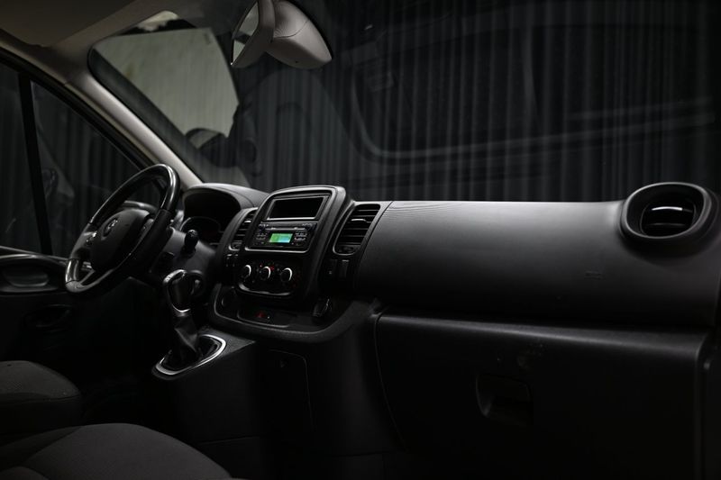 Renault Trafic bild 24