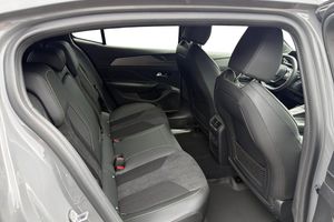 Peugeot 408 bild 13