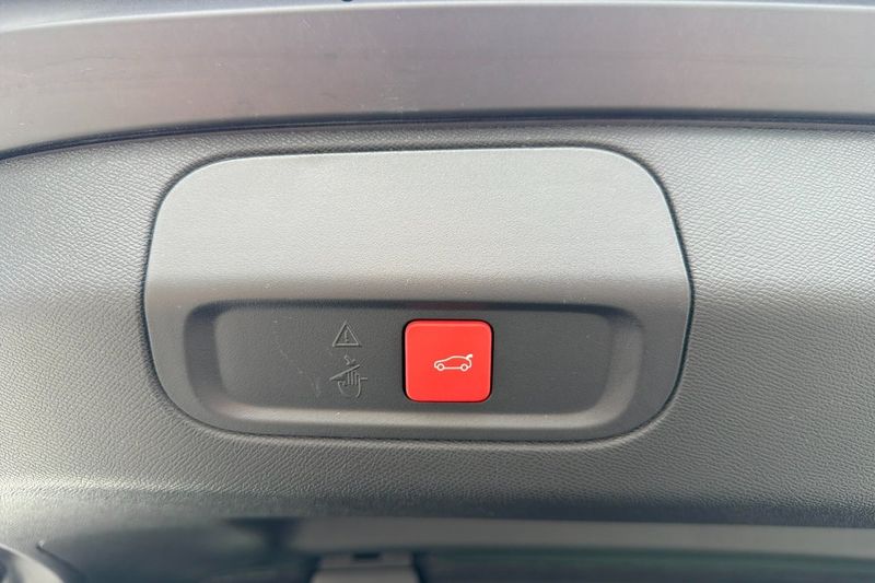 Peugeot 408 bild 15