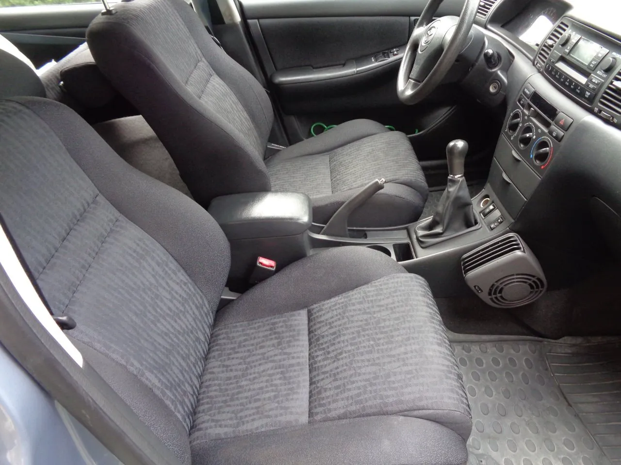 Vehicle image 15