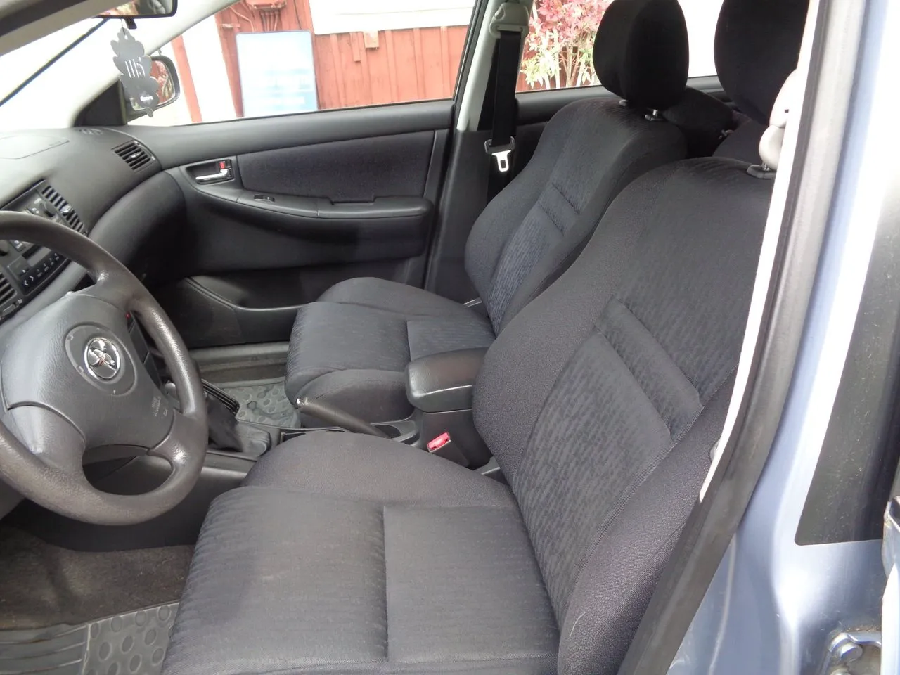 Vehicle image 32