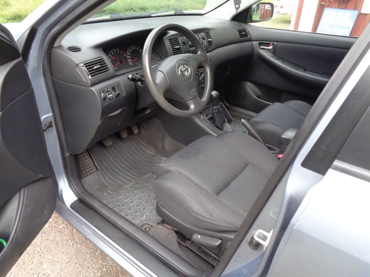 Vehicle image 36