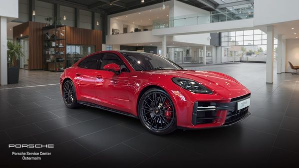 Porsche Panamera GTS - 2025