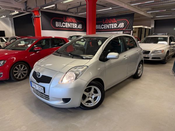 Toyota Yaris 5-dörrar 1.3 VVT-i Automat Ny besiktad Låg årsskatt SoV - 2007
