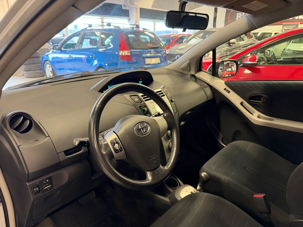 Vehicle image 8