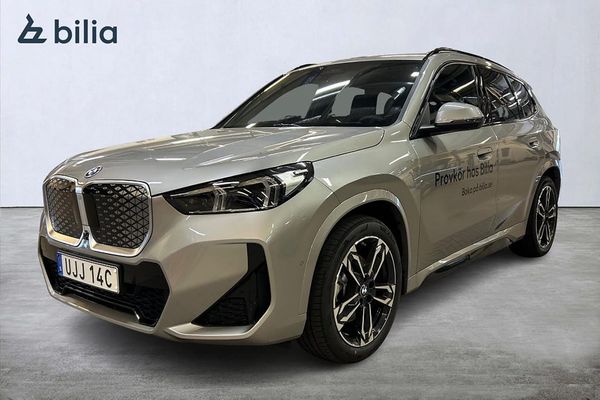 BMW X1 iX1 xDrive30 DEMO M Sport Panorama Head-up HK 360 kamera - 2026