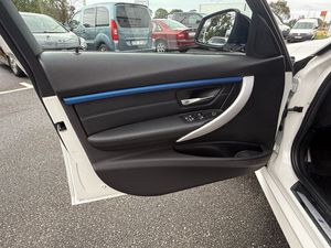 BMW 320 bild 12