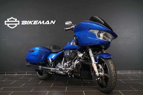Harley-Davidson Road Glide FLTRX 117" Kampanjpris passa på! - 2025