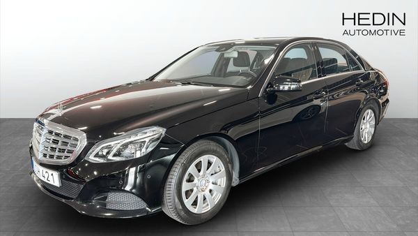 Mercedes E220 BLUETEC SEDAN - 2014