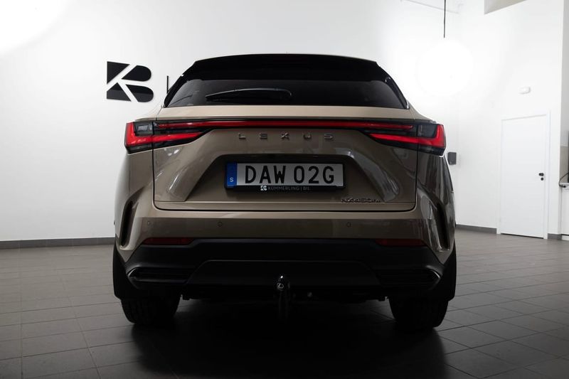Lexus NX bild 11
