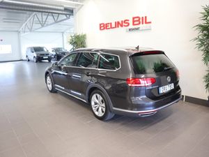 Volkswagen Passat bild 3