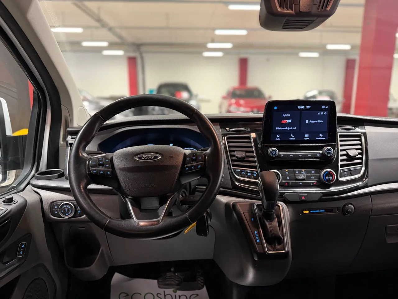 Vehicle image 13