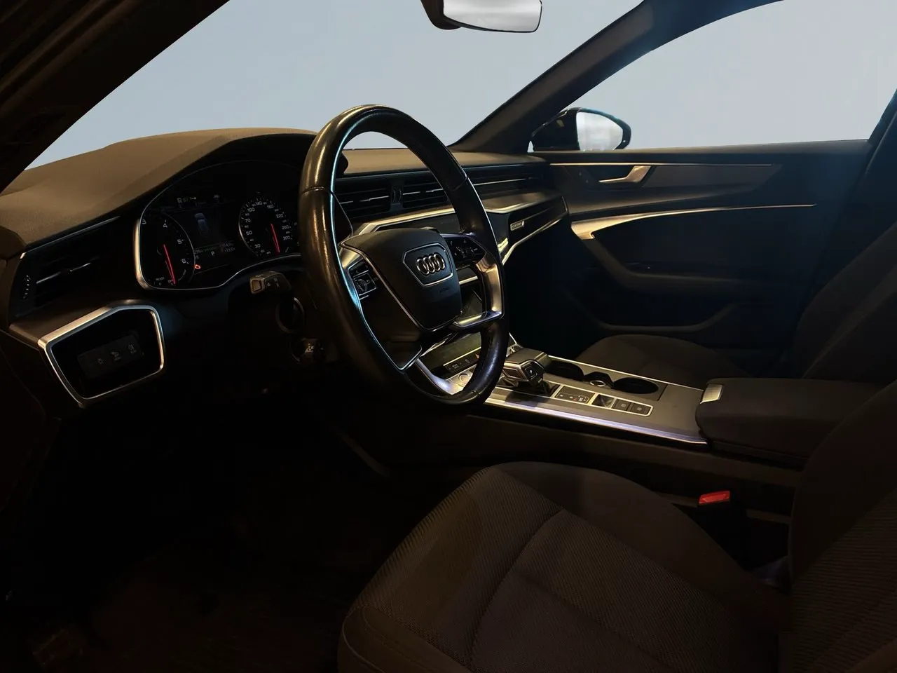 Vehicle image 6