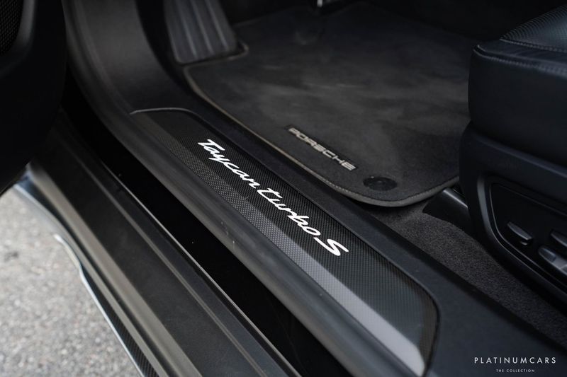 Porsche Taycan bild 12