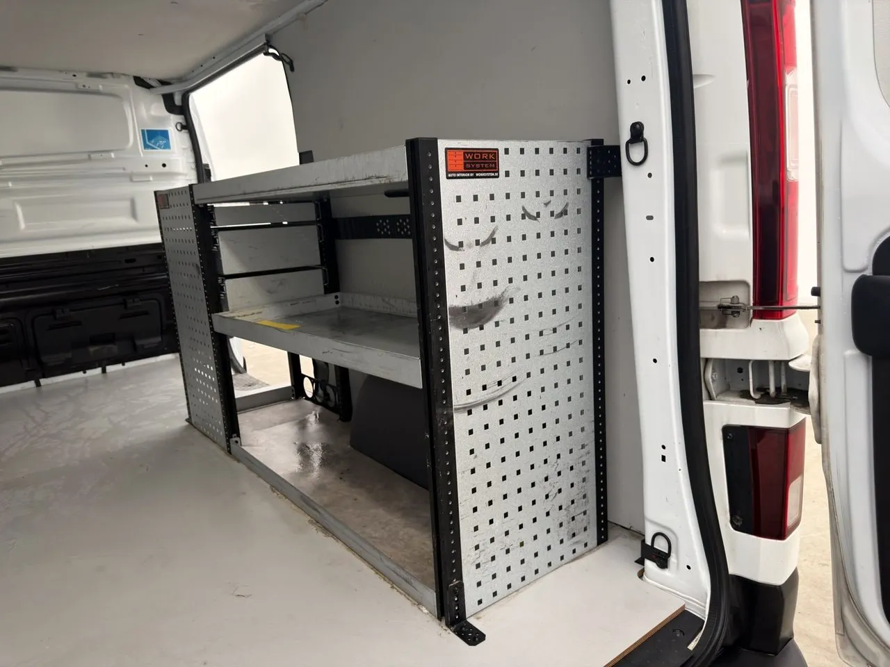 Vehicle image 14