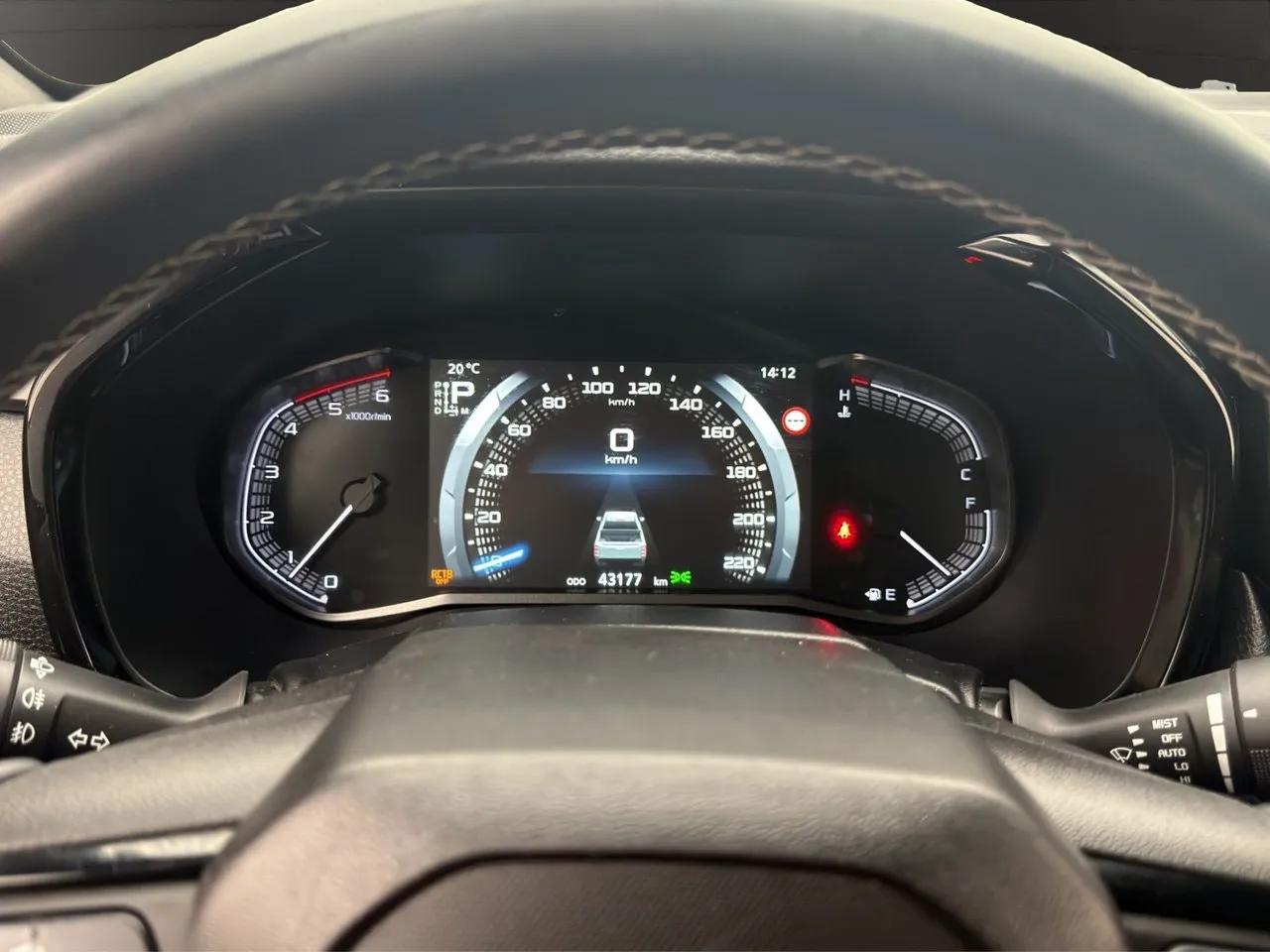 Vehicle image 19