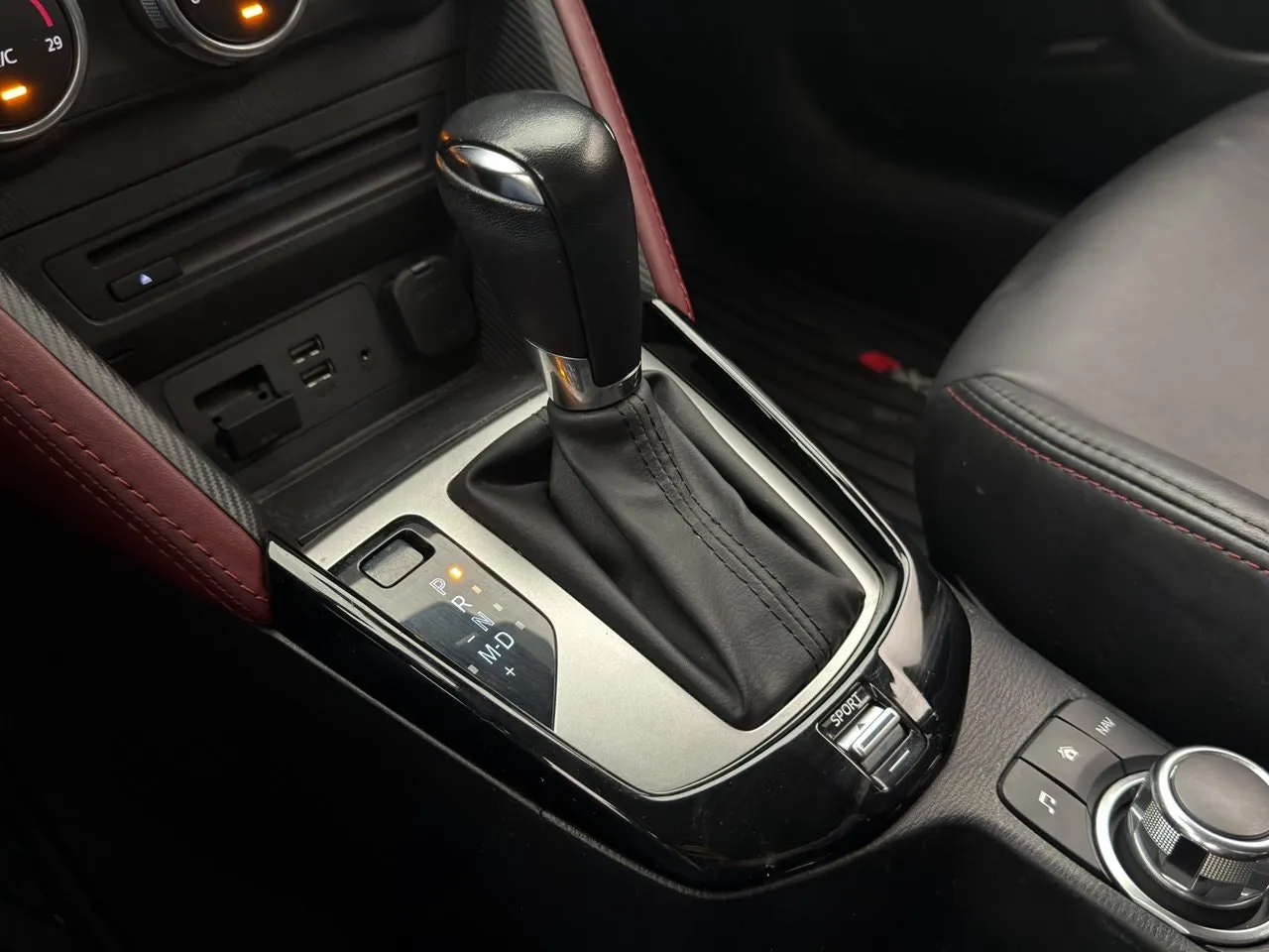 Vehicle image 21