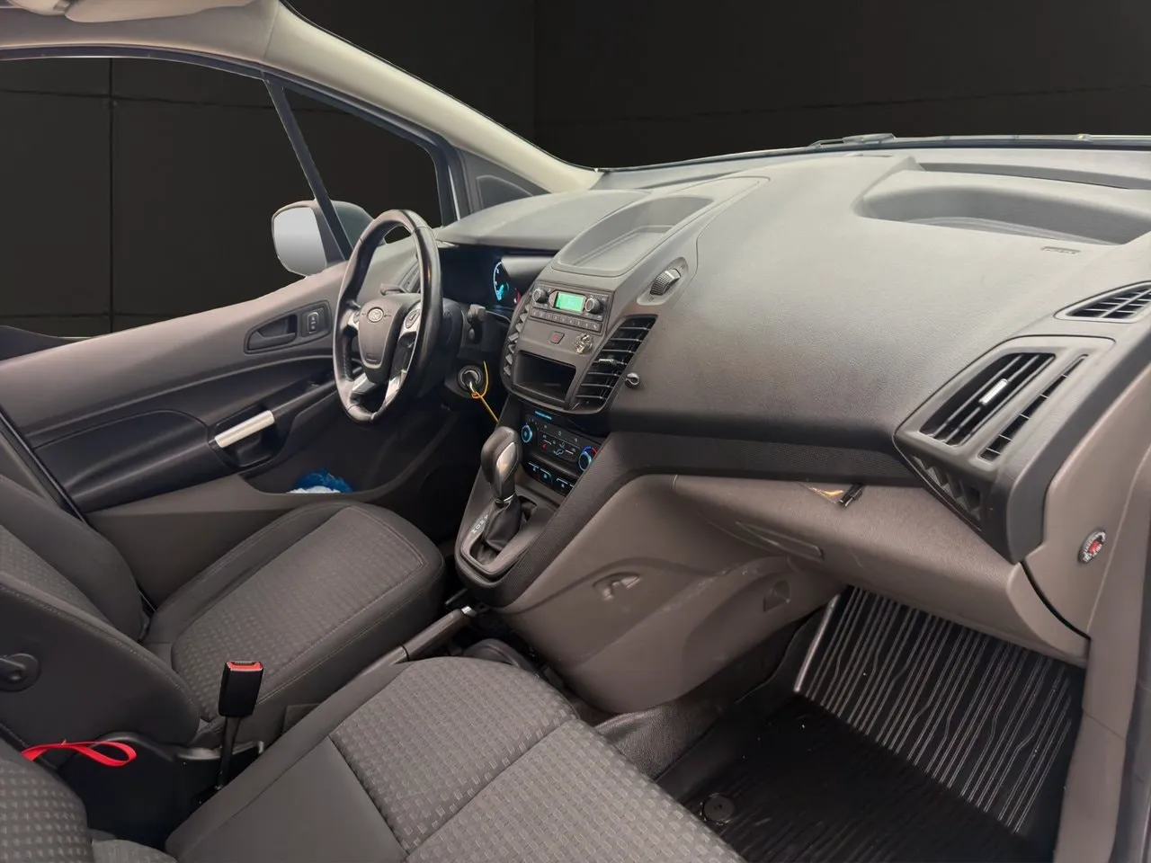Vehicle image 25