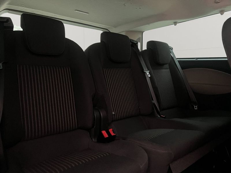 Ford Tourneo Custom bild 24