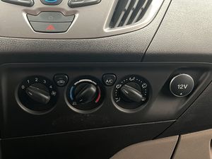 Ford Tourneo Custom bild 23