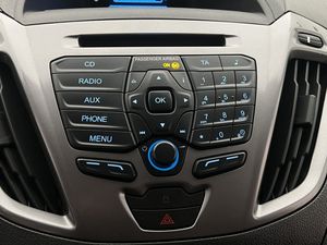 Ford Tourneo Custom bild 22