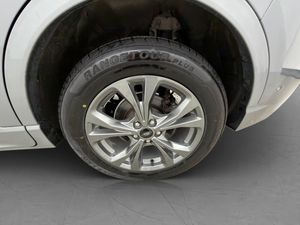 Ford Kuga bild 32