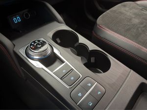 Ford Kuga bild 24
