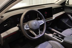 Volkswagen Passat bild 12