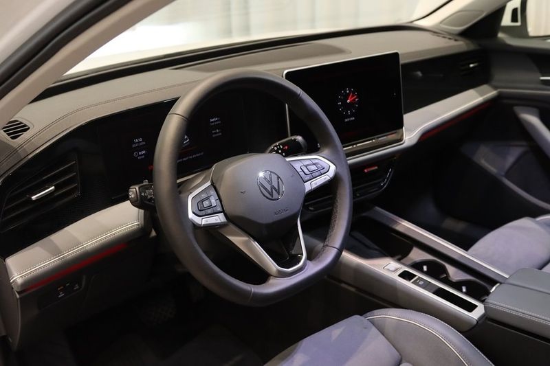 Volkswagen Passat bild 12