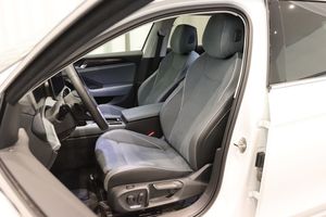 Volkswagen Passat bild 8