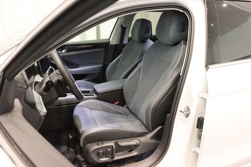 Volkswagen Passat bild 8