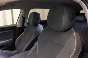Volkswagen Passat bild 23