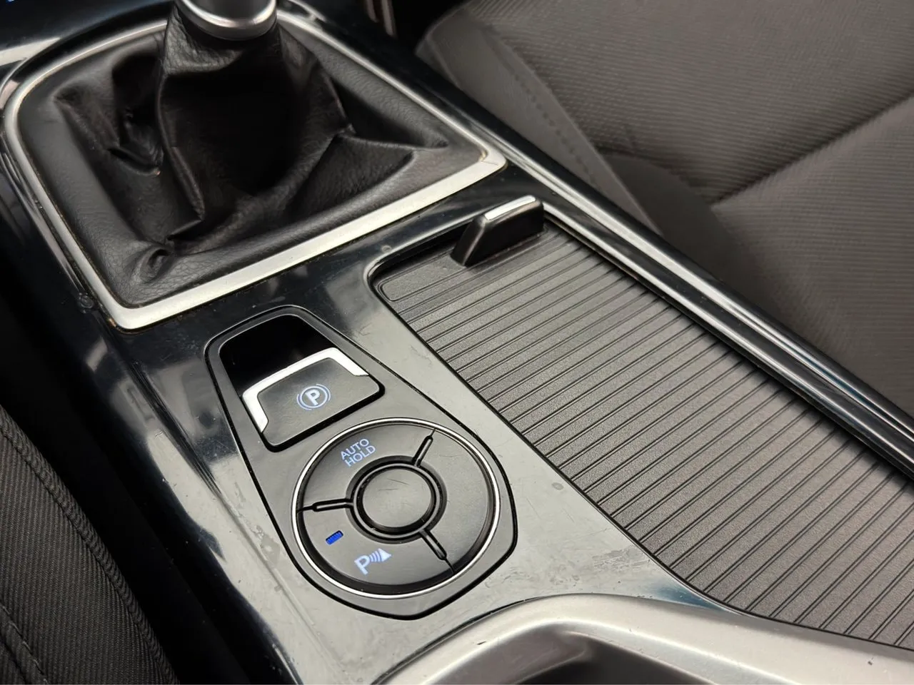 Vehicle image 20