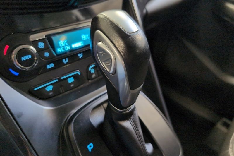 Ford Kuga bild 12