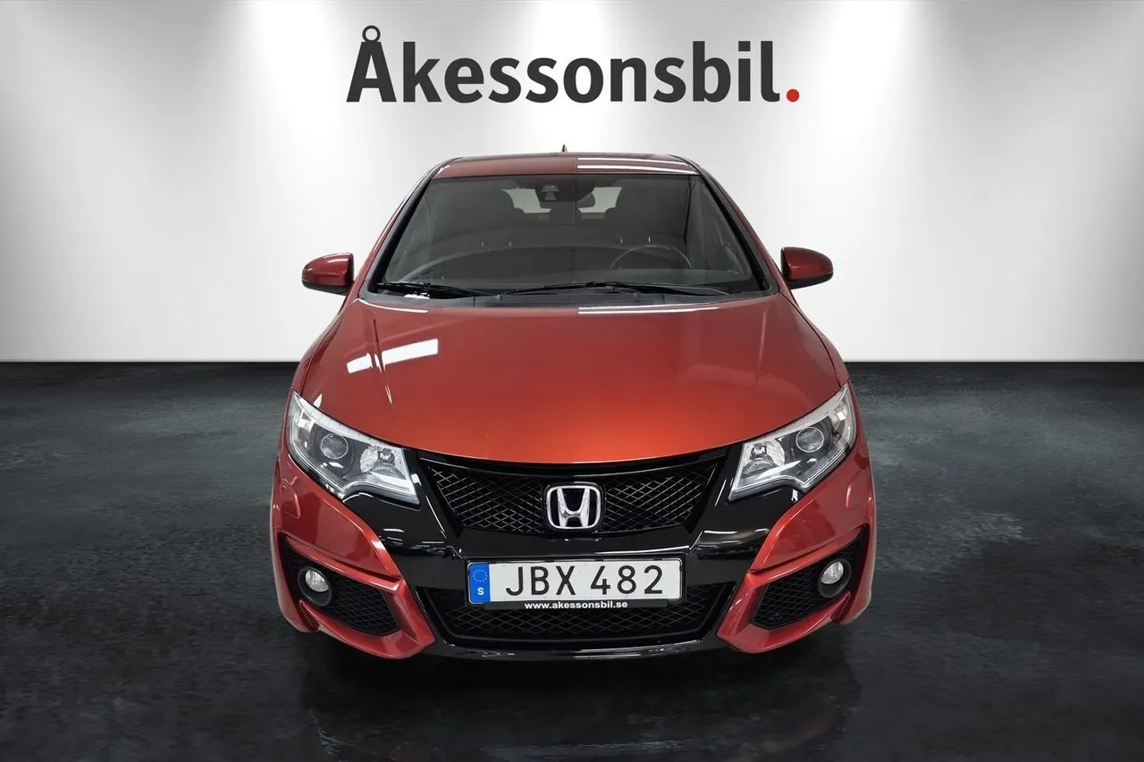 Vehicle image 1