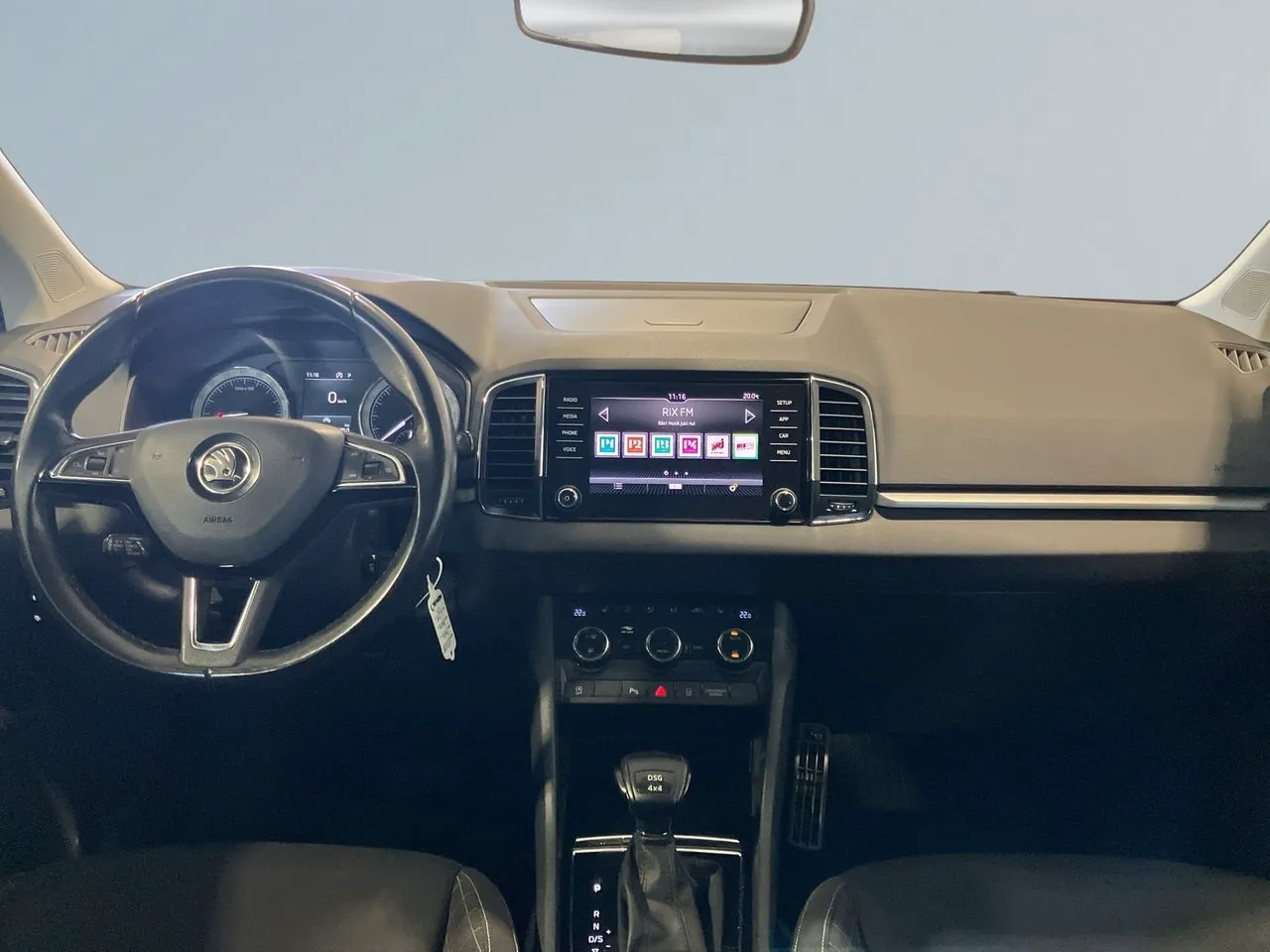 Vehicle image 7