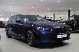 BMW i5 bild 15