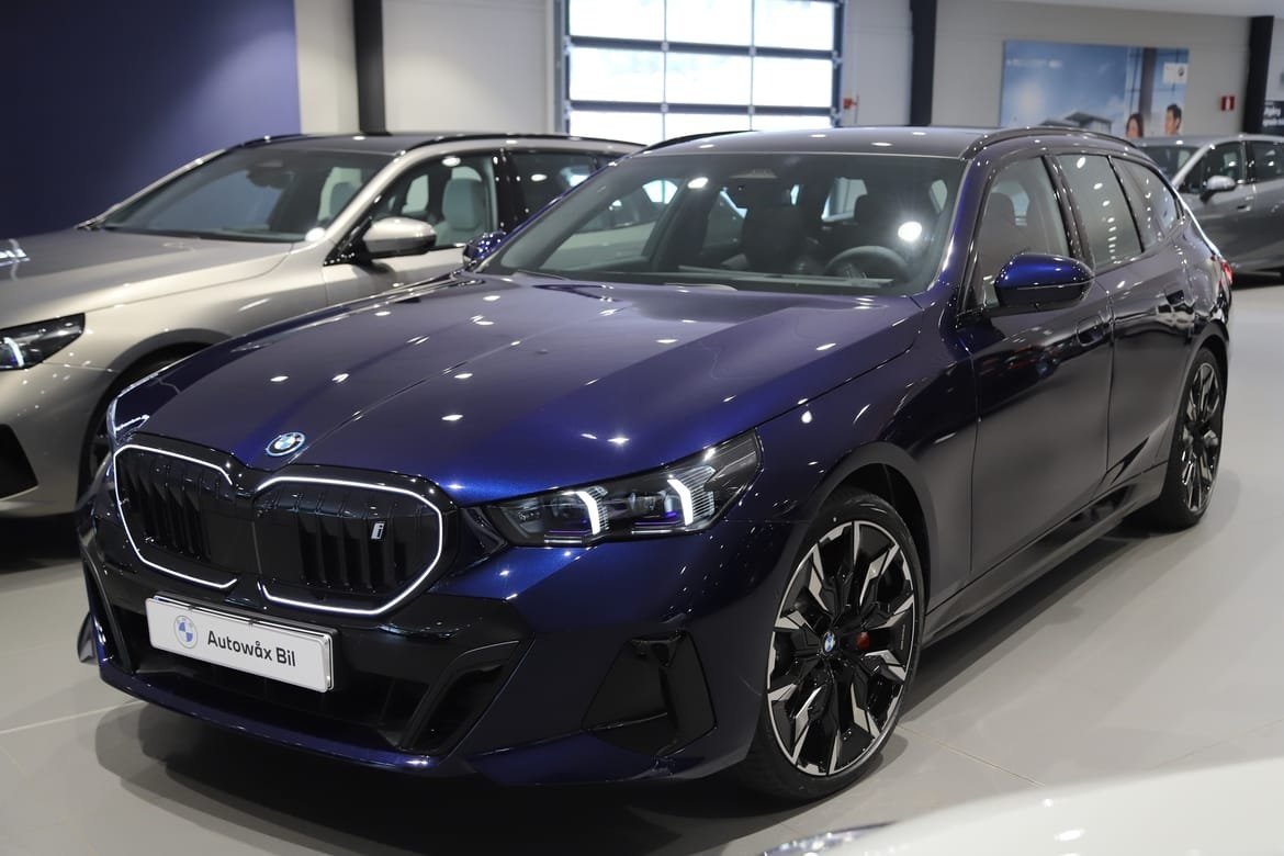 BMW i5