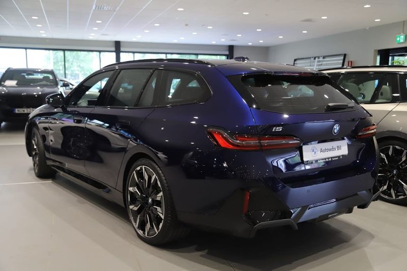 BMW i5 bild 7