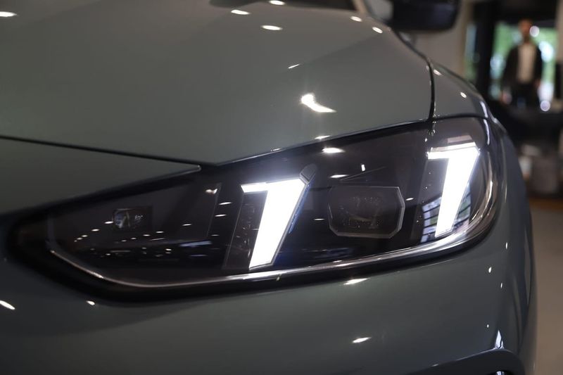 BMW i4 bild 10