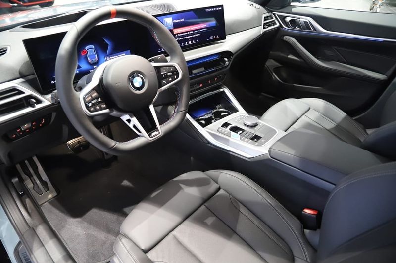 BMW i4 bild 6