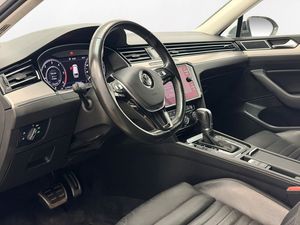 Volkswagen Passat bild 12