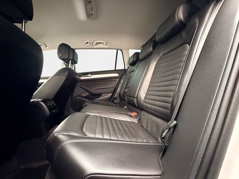 Volkswagen Passat bild 14