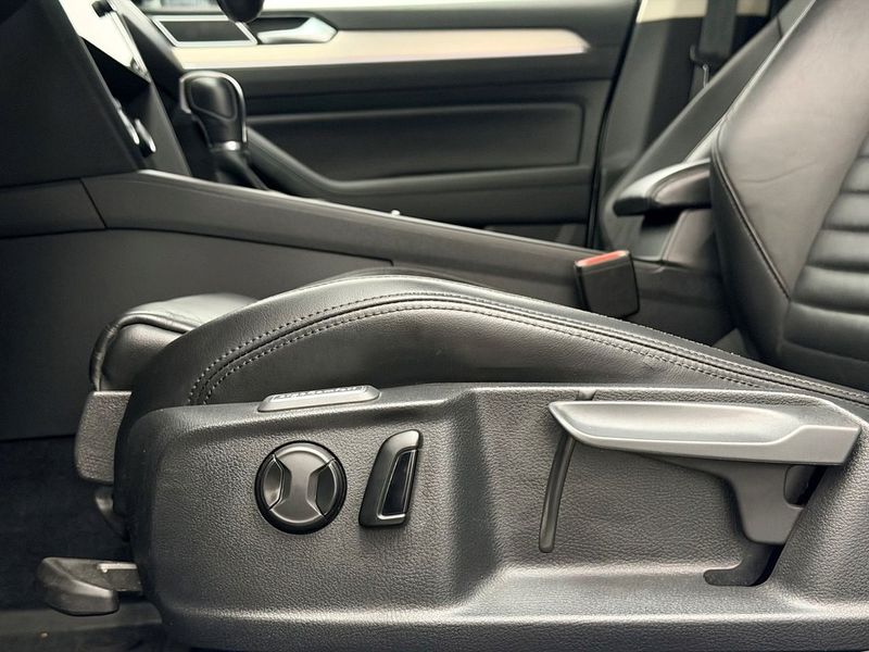 Volkswagen Passat bild 13