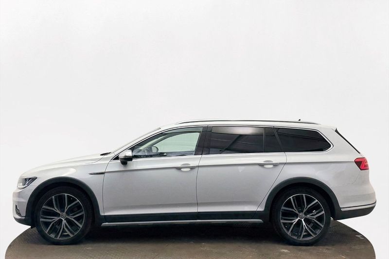 Volkswagen Passat bild 9