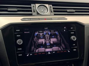 Volkswagen Passat bild 24