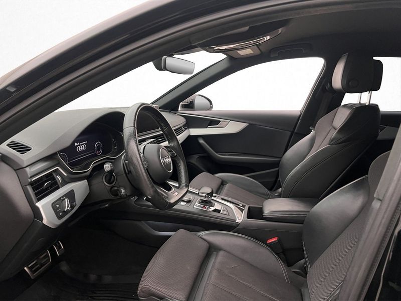 Audi A4 bild 12