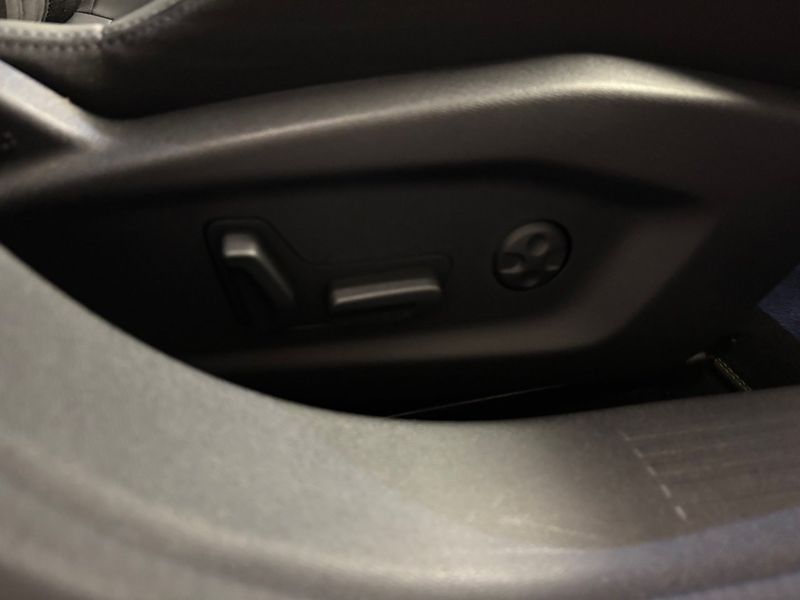 Peugeot 408 bild 21